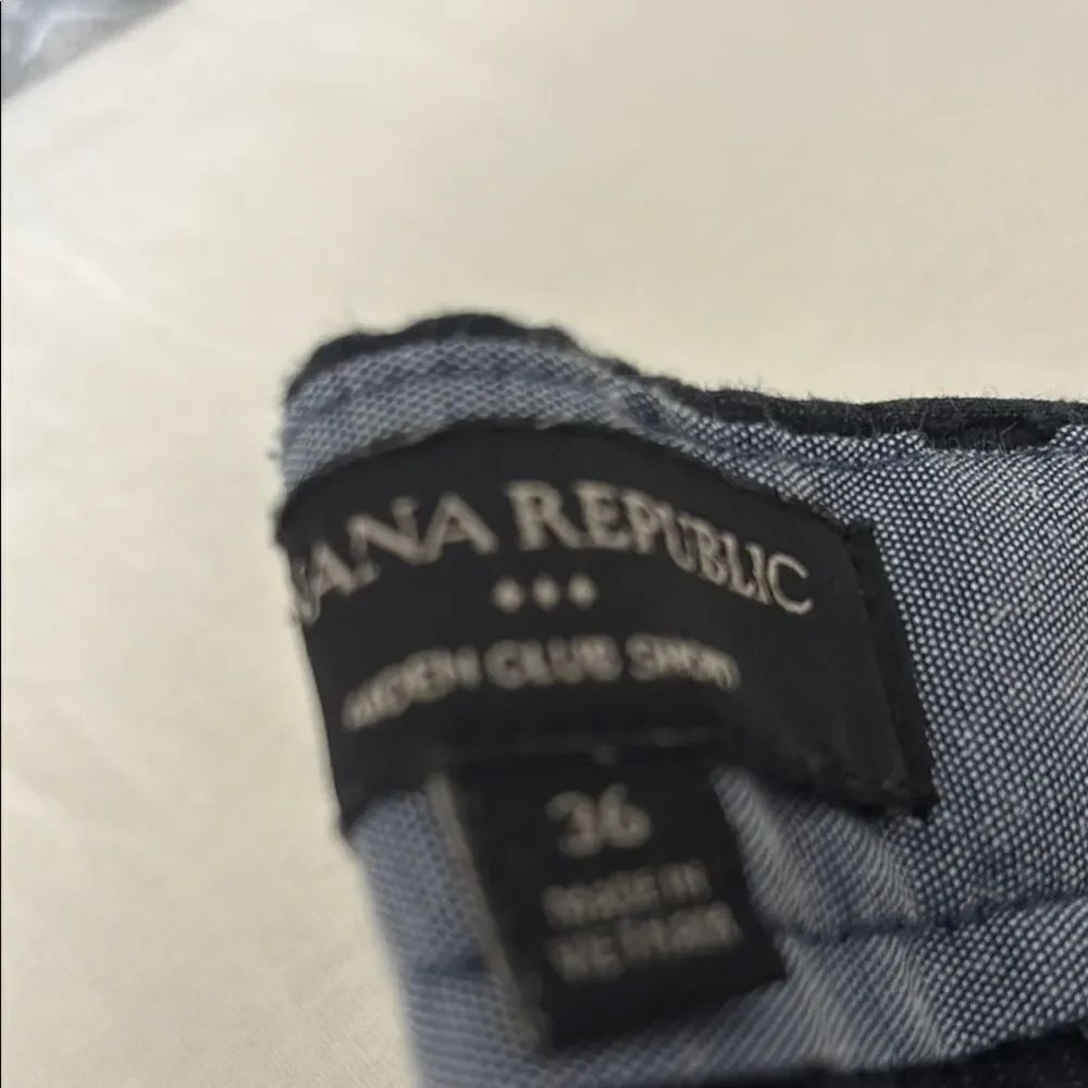 Banana Republic Charcoal Pin Striped Men's Aiden Shorts - Picture 4 of 5